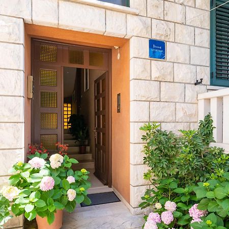 Apartments Villa Ivka ดูบรอฟนิก ภายนอก รูปภาพ