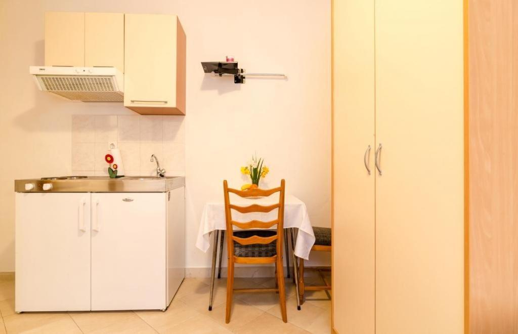Apartments Villa Ivka ดูบรอฟนิก ภายนอก รูปภาพ