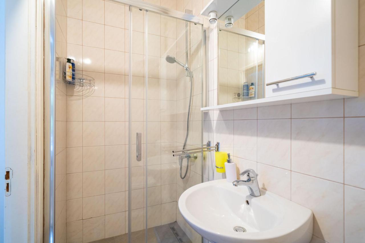 Apartments Villa Ivka ดูบรอฟนิก ภายนอก รูปภาพ