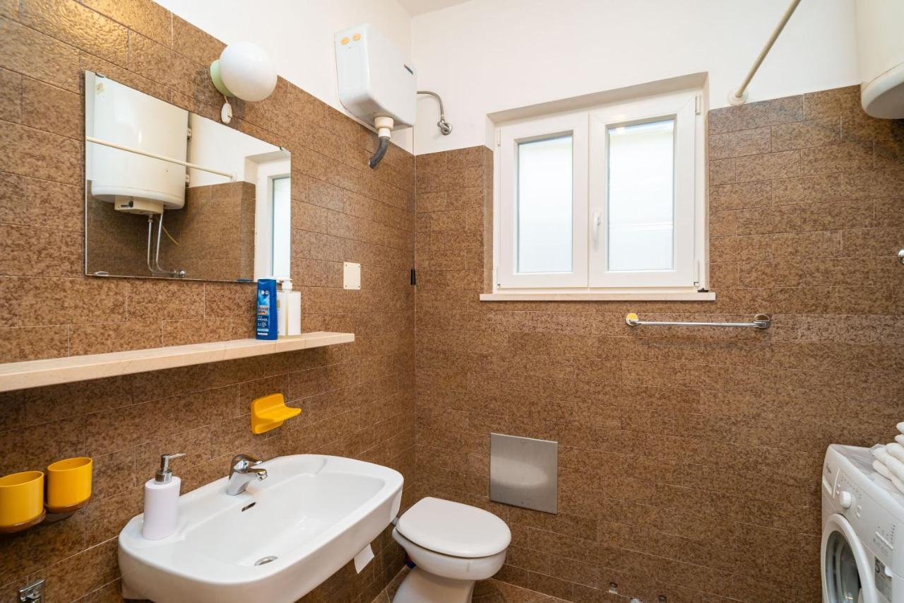 Apartments Villa Ivka ดูบรอฟนิก ภายนอก รูปภาพ